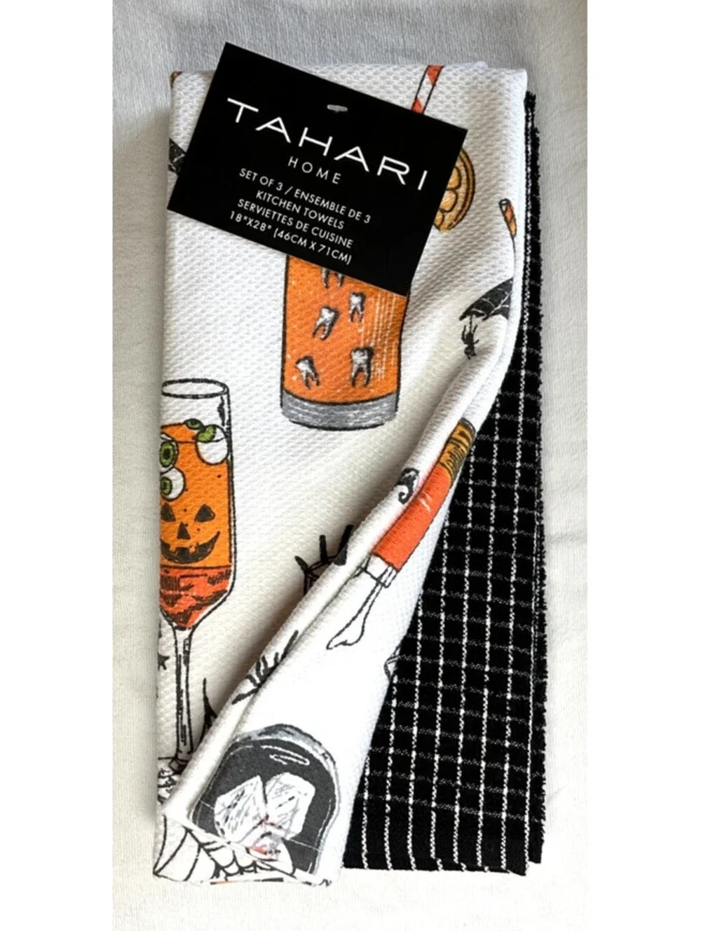 TAHARI HOME SET OF 3 HALLOWEEN COCKTAILS KITCHEN TOWELS SPIDER WEB DRINKS NEW